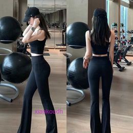 AAA Designer Lul Bekväm kvinnors sportyogbyxor Hög midja Höftlyftning och Pilates Womens Slimming Peach Naked Fitness Wide Leg Micro Fleared