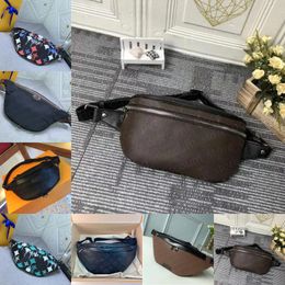 2024 Bumbag Cross Body Waist Bags Temperament Bumbags Fanny Pack Bum embossing flowers Famous soft leather Luxurys designers bags Serial