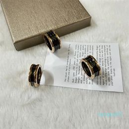 Fashion Luxury Jewellery Classic rings for women Charm Ring High Quality designer ring 18K gold ring Titanium Steel Women Wedding Jewellery