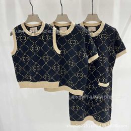 Two Piece Dress designer 2024 Summer New G+Fashion Celebrity Style Gold Silk Yarn Jacquard Letter Wool Knitted Short sleeved Women AMCP