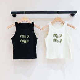 Womens T-Shirt Designer Women Sexy Halter Tee Party Fashion Crop Top Luxury Embroidered T Shirt Spring Summer Backless Slim and slim E0L5