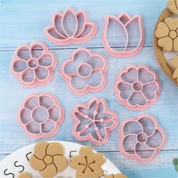 Baking Moulds 8 Pcs/set Cookie Cutters Flower Shaped Biscuit Mold Plastic Embossing For Kitchen Drop