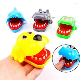 Party Favor 2PCS With Key Chain Crocodile Teeth Finger Biting Toy For Kids Birthday Gifts Supplies Carnival Four Styles