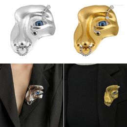 Brooches Exaggerated Vintage Half Face Brooch Hard Alloy Pin Orcs Mask Badge Clothing Scarf Decoration Lapel Jewelry