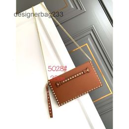 Trendy Small Stud Valenteino Designer 2024 Bag Bags Rock Chain Vo Locoo Style Cowhide Rivet Lady Event Crossbody Purse Womens Letter Square SFOR