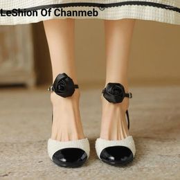Sandals Leshion Of Chanmeb Women Closed Toe Ankle Strap Buckle Elegant Flower Two-Tone Shoes Medium Block Heels Pumps For Ladies