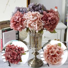 Decorative Flowers Artificial Hydrangea Branch Home Wedding Decor Autum Silk Plastic Flower High Quality Fake Party Room Decoration