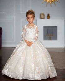 2024 Urocze sukienki dla dziewcząt kwiatowych na wesele długie rękawy Skupa szyi koronkowe aplikacje 3D kwiatowa księżniczka dzieci urodziny dziewczyny