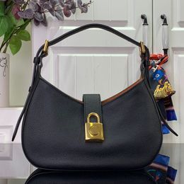 Top Designer Shoulder Bag Hobo High Quality Handbag Woman Metal Lock Real Leather Shoulder Bag Underarm Bag Multi-Functional Handbajx Fashionable new styles