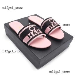 Channel Sandal Mens Luxurys Designer 4 Colours Womens Mule Slippers Girl New Flat Sliders Black White Walk Casual Shoes Size 35-40 Sandale Slide 789