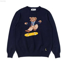 ALACE Fashion New Sweater Cartoon Skateboard Little Bear Doll Round Neck Pullover Hoodies Mens and Womens Casual Versatile Sweaters Long Sleeve Top Clothes