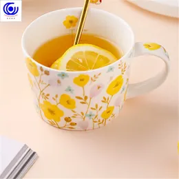 Mugs 250ml Microwave Coffee Cup Travel Cute Creative Ceramic European Cartoon Flower Pattern Graduation Measuring Gift Mug