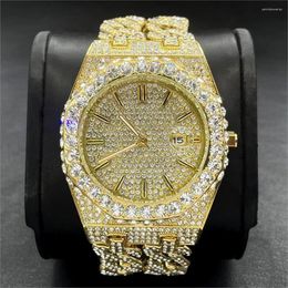 Wristwatches 2024 Luxury Gold Watch For Men Brand PLADEN Stainless Steel Iced Out Quartz Wristwatch Hip Hop Big Diamond Cuban Chain Clock