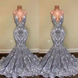 2022 Gorgeous Silver Mermaid Prom Dresses Spaghetti Straps V-neck Appliques Lace Backless Evening Gowns BC13118 B0417Q 284W