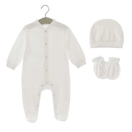 Clothing Sets 3 pieces hospital hat long sleeved jumpsuit gloves set baby foot bag jumpsuit set baby unisex shower giftL240513
