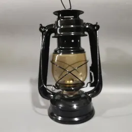 Decorative Figurines Retro Outdoor Camping Kerosene Lamp Portable Lantern Bronze Colored Oil Vintage Po Props Lights