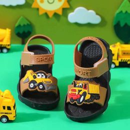 Sandals Summer childrens shoes boys sandals flat bottomed breathable baby walking shoes cartoon car childrens outdoor student running sandalsL240510