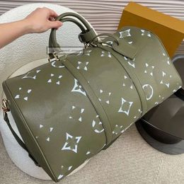 High Quality Hot Designer Duffle Bag Men Women Fashion Travel Bag Large Capacity Zipper Shoulder Crossbody Travel Bag 972