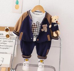 Clothing Sets Korean Style Tracksuits For Kids Designer Cartoon Bear Cardigan Coat White T-shirts Pants 3Pcs Children Sport Suits Boys