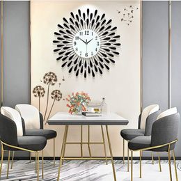 Creative Crystal Wall Clock Modern Design Large Clock Home Decoration Living Room TV Background Wall Metal Silent Wall Clock 240507