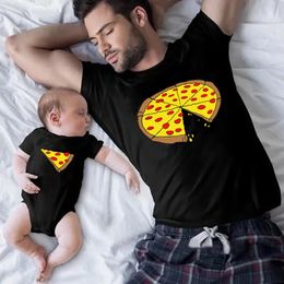 Funny Pizza Print Father Mother Kids TShirt Baby Bodysuit Cotton Summer Family Matching Outfits Mom Dad Children Match Clothes 240507