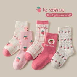 Kids Socks Childrens Socks Spring and Autumn Cute Cartoon Strawberry Socks Girls Medium Tube Cotton Socks 5 Pairs/pack d240528