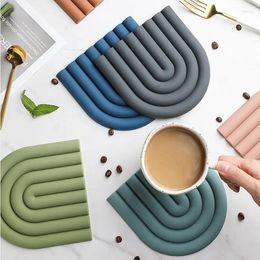 Table Mats Silicone Insulation Placemat High Temperature Resistant Coasters Plate Mat Potholder Coffee Cup Kitchen Accessories