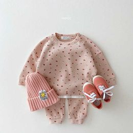 Clothing Sets 2024 New Kindergarten and Childrens Waffle Cookie Cotton Clothing Set with Various Fruit Printed Sweatshirts and Casual Pants 2piece Boys Set Ba