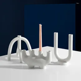 Candle Holders Ceramic Small Simple Creative Holder European Geometric Modern Table Centrepiece Bougeoir Room Decor AH50CH