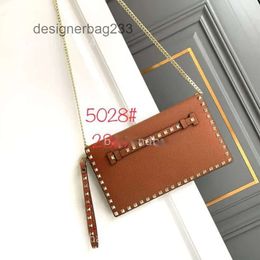 Cowhide Small Rivet Event Valenteino Chain Designer Style T 2024 Lady Bag Purse Womens Bags Crossbody Rock Letter Square Vo Locoo Stud W726