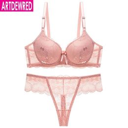 Bras Sets New 2020 Womens Sexy Fashion Lace Intimate Set Bra Brief Sets Young Girl Underwear Thin Comfortable Bra Thong Set Y240513