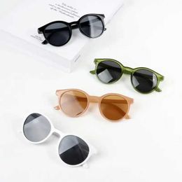 Sunglasses Round frame childrens sunglasses simple and Personalised UV resistant glasses Korean street photos mens and girls glasses d240513
