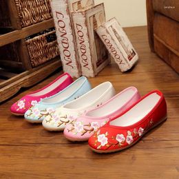 Casual Shoes Female Summer 2024 Flat-heeled Shoe National Dance Flats Comfortable Women's Loafers 34 Women Chinese Embroidered