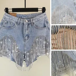 Kvinnor designer mager rippade jeans kort ung flicka sex mini heta byxor thongs diamant tassel casual byte tight denim hotpants mode sexig fest nattklubb slitage