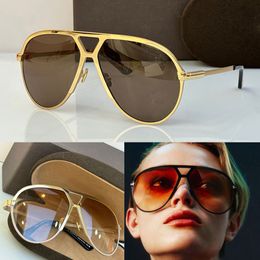 Designer Luxury Metal Mask Sunglasses Outdoor sports glasses Suitable for men women Luxury parties metal frame glasses 1060