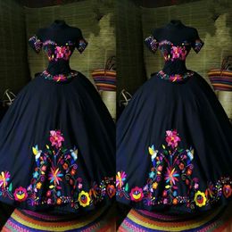 2023 Black Quinceanera Dresses Off The Shoulder Mexican Embroidered Charro Sweet 16 Dress Ball Gowns Satin Vintage 1606
