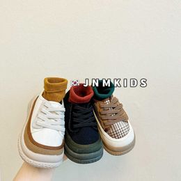 Sneakers 2023 Spring New Korean Edition Childrens Canvas Shoes Girls Checkered Cloth Boys Board Soft Sole Baby White H240513