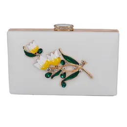 Shoulder Bags White PU Flower Evening Ladies Party Purse Pochette Wedding Bridal Clutch Wristlets