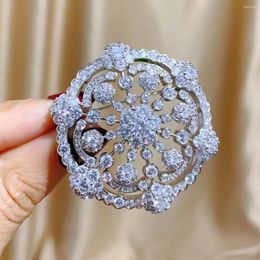 Brooches Spring Luxury Zircon Fashion Temperament Round Fan-shaped For Women Retro Geometry Flower Accessories Badge Pins