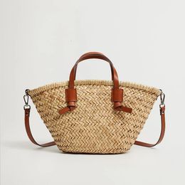 Casual Wicker Woven Basket Bags Rattan Women Handbags Handmade Summer Beach Straw Tote Bag Designer Shoulder Crossbody Bag 2024 240510