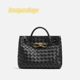 Women's Tote Bag Bottegvenets Woven Bag Spring/summer 2024 New Designer Leather Bag Small Woven Leather Handbag 20*25*10cm Ghlw