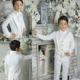 Noble Royal Boys Wear Tuxedos Kids Dinner Suits Three Piece Boy Peaked Lapel Formal Suit Tuxedo for Children Jacket Vest Pants 261T