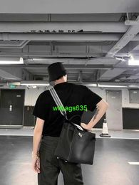 Leather Shoulder Bags Large Travel Ky Bag 2024 New High Capacity Bag Mens and Womens Commuter Bag 40 Hand Luggage Bag Cowhide One Shoulder Fitne have logo HBLYKG