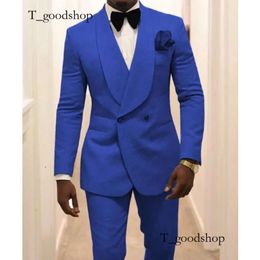 رجال Suits Blazers مخصصة العريس العريس النمط الأبيض العريس Tuxedos شال صفن لابيل 2PCS زفاف رجل السراويل زي HOMME 230407 964