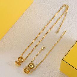 New Gold Luxury Necklace Designer Chain Necklaces For Woman Fashion Necklace Gift Chain Jewellery Supply