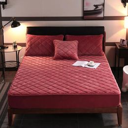 Bedding Sets Thicken Crystal Velvet Quilted Fitted Bed Sheet Pure Cotton Coral Linens Soft Mattress Cover Winter