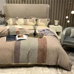 Bedding Sets Simple Autumn And Winter Printed Pure Cotton Thickened Warm Matte Close Fitting Breathable Four Piece Set