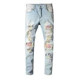 Sokotoo Mens Patch Bandana Paisley Printed Bicycle Jeans Light Blue Hole Tear Tight Socks Jeans Trousers 240508