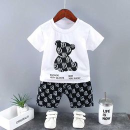 Kleidungsstücke Sommermenschen Kleidung 9-12 Monate Luxusdesigner Cartoon Kurzarm T-Shirt Top+Kurzarm Kinderkleidung Herren Kleidung Setl2405