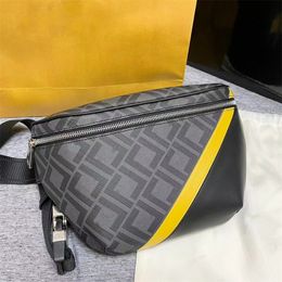 Luxurys Mens Outdoor Sport Fanny Pack Bag Bag Womens Bumbag Designer em relevo Bolsa de Belso Crossbody Bolsa Lady Bolsa Bolsa Bolsa Bolsa de Colo